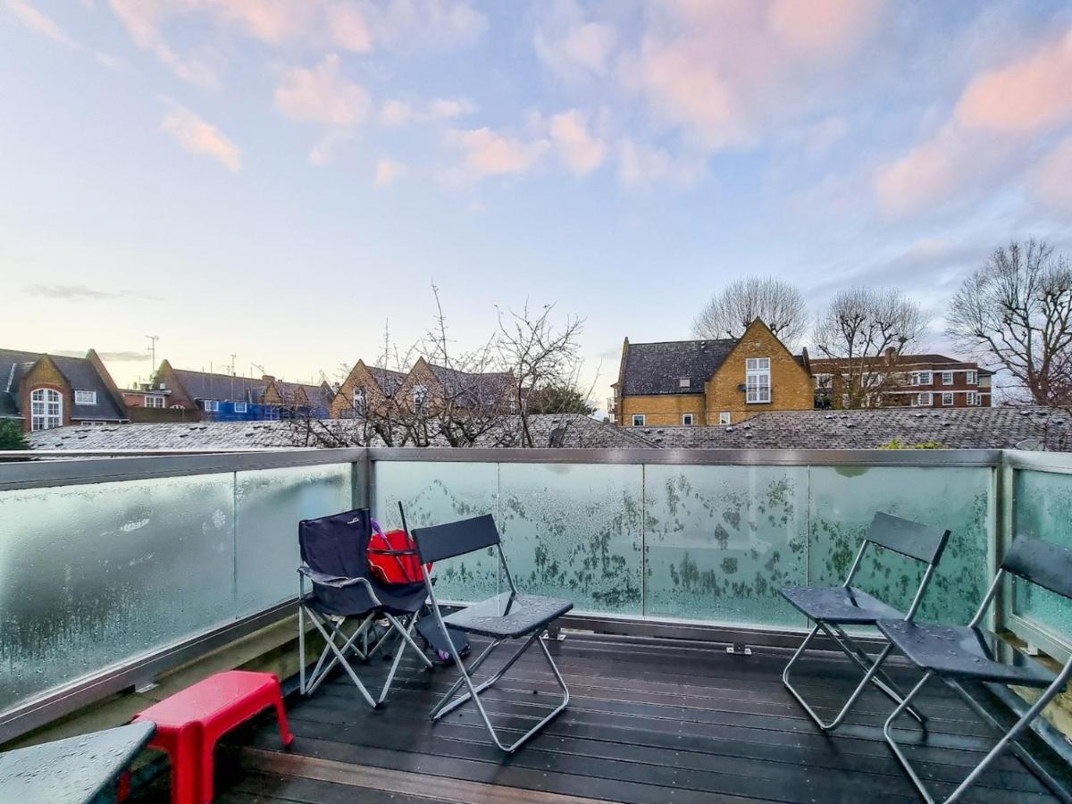 Pass The Keys Family Friendly 2 Bedroom Gem In Shepherd'S Bush Londen Buitenkant foto