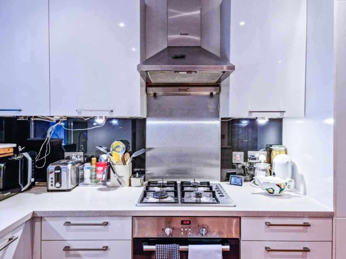 Pass The Keys Family Friendly 2 Bedroom Gem In Shepherd'S Bush Londen Buitenkant foto
